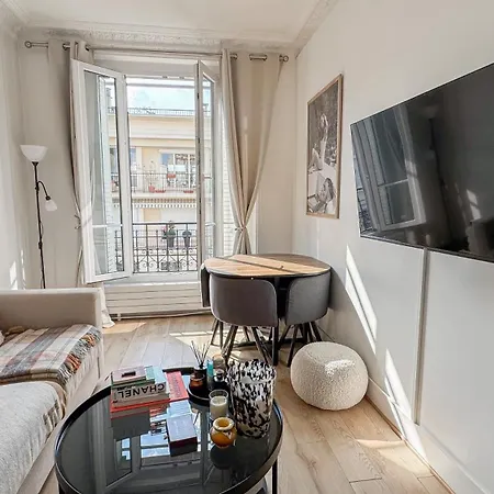 Etoile - 2 Personnes - Luxe Proche Metro - Direct Paris * Neuilly-sur-Seine